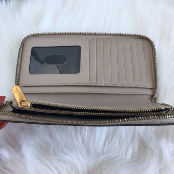 Marc by Marc Jacobs wallet - Picture 3 of 6